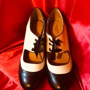 Vintage style shoes